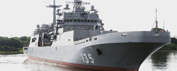 Tàu đổ bộ lớn Ivan Gren của Hải quân Nga cập cảng quân sự Baltiysk sau lần xuất cảng đầu tiên để thử nghiệm trên biển. Tàu đổ bộ lớn Ivan Gren của Hải quân Nga cập cảng quân sự Baltiysk sau lần xuất cảng đầu tiên để thử nghiệm trên biển. - Sputnik Việt Nam