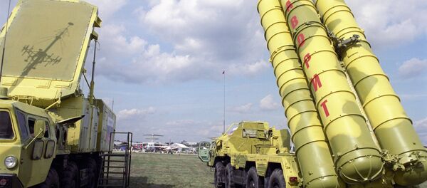 Hệ thống tên lửa phòng không S-300 Favorit - Sputnik Việt Nam