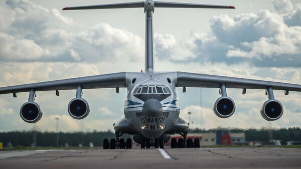 Máy bay IL-76 - Sputnik Việt Nam