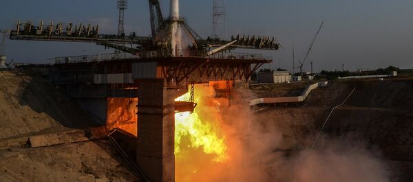 Phi hành đoàn bay lên trạm ISS lần đầu tiên bằng con tàu vũ trụ seri mới Soyuz MS - Sputnik Việt Nam