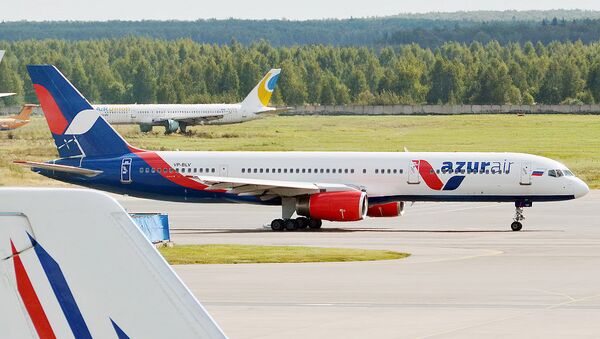 Azur Air,  Boeing 757-28A - Sputnik Việt Nam