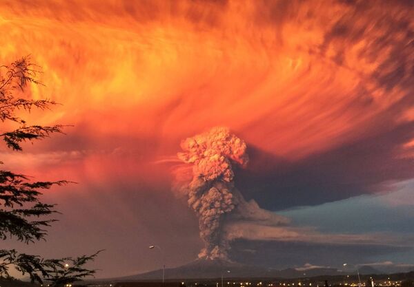 Phun trào núi lửa Calbuco ở Chile - Sputnik Việt Nam