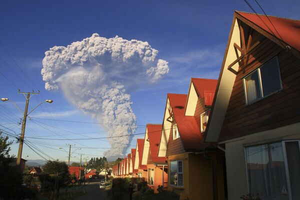 Phun trào núi lửa Calbuco ở Chile - Sputnik Việt Nam