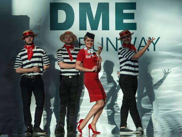 DME Runway  - thời trang cao cấp với phong cách Hàng không - Sputnik Việt Nam