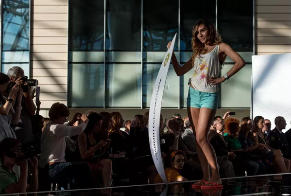 DME Runway - thời trang cao cấp với phong cách Hàng không DME Runway - thời trang cao cấp với phong cách Hàng không - Sputnik Việt Nam
