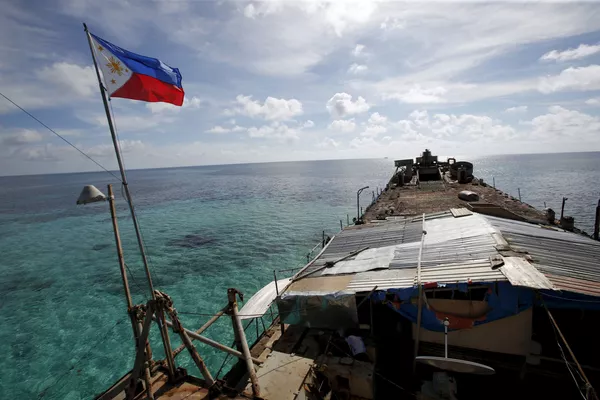 Lá cờ Philippines trên con tàu ở Biển Đông Lá cờ Philippines trên con tàu ở Biển Đông - Sputnik Việt Nam