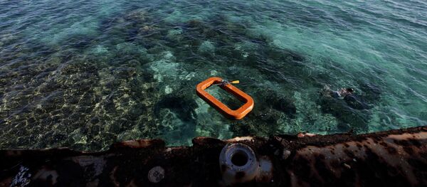 Thủy quân lục chiến Philippine bơi ở khu bãi cát ngầm trên Biển Đông - Sputnik Việt Nam