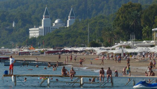 Du khách ở  Antalya - Sputnik Việt Nam