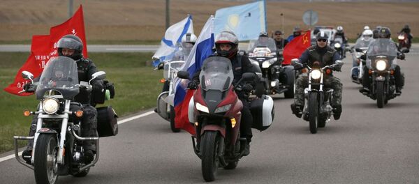 Các biker câu lạc bộ “Những con sói đêm” của Nga trên lãnh thổ Belarus trong hành trình lái xe từ Nga đến Đức - Sputnik Việt Nam