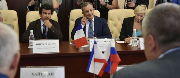 chuyến thăm Crưm của các nghị sĩ Pháp - Sputnik Việt Nam