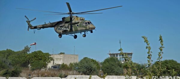Вертолет Ми-8 Воздушно-космических сил РФ  в Сирии - Sputnik Việt Nam
