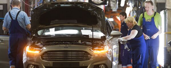 Ford đã khai trương dây chuyền sản xuất 4 mẫu xe hơi tại LB Nga Ford đã khai trương dây chuyền sản xuất 4 mẫu xe hơi tại LB Nga - Sputnik Việt Nam