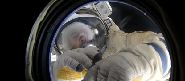 Phi hành gia Roscosmos Mikhail Kornienko - Sputnik Việt Nam