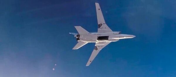 Máy bay ném bom Tu-22M3 của Không quân Nga không kích vào các cứ điểm khủng bố IS ở Syria - Sputnik Việt Nam