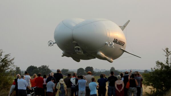 Airlander 10 - Sputnik Việt Nam