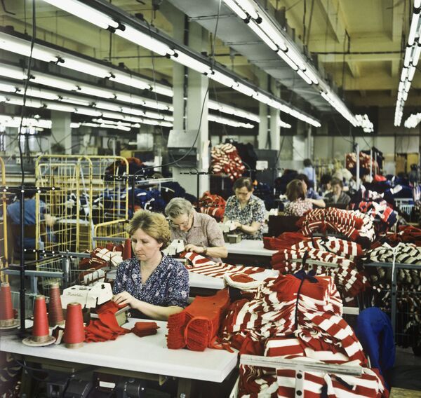 Nước Cộng hòa Estonia thời Liên Xô. Liên hiệp dệt kim Marat ở Tallinn - Sputnik Việt Nam