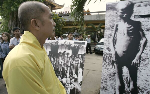 Lễ cầu siêu tưởng niệm hai triệu người Việt Nam chết đói năm 1945, Thành phố Hồ Chí Minh, Việt Nam - Sputnik Việt Nam