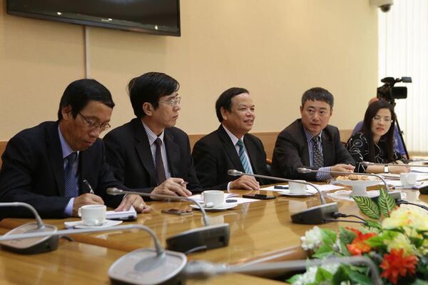 Phái đoàn do ông Mai Văn Ninh, Phó Trưởng ban Thường trực Ban tuyên giáo Trung ương Đảng Cộng sản Việt Nam dẫn đầu đang có mặt tại Moskva.  - Sputnik Việt Nam