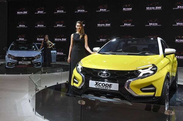 Lada Xcode và Lada Vesta Lada Xcode và Lada Vesta - Sputnik Việt Nam
