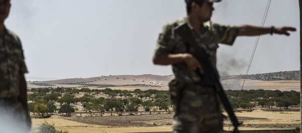 Quân đội của Thổ Nhĩ Kỳ gần Syria Quân đội của Thổ Nhĩ Kỳ gần Syria - Sputnik Việt Nam