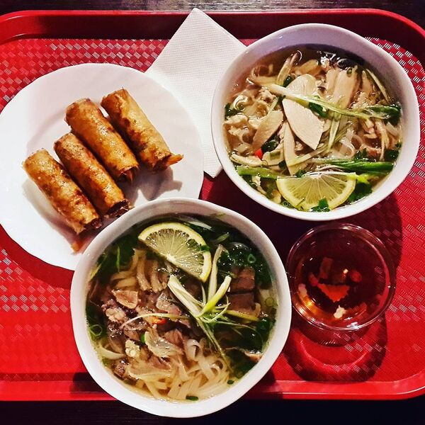 Những món ăn Việt tại Nem's Những món ăn Việt tại Nem's - Sputnik Việt Nam