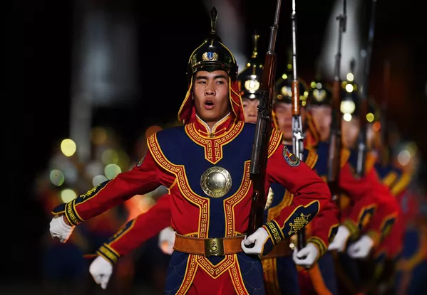 Các binh sĩ quân đội Mông Cổ tại lễ khai mạc Liên hoan Quân nhạc Quốc tế Tháp Spasskaya - 2016 tại Matxcơva Các binh sĩ quân đội Mông Cổ tại lễ khai mạc Liên hoan Quân nhạc Quốc tế Tháp Spasskaya - 2016 tại Matxcơva - Sputnik Việt Nam