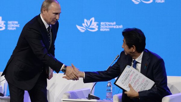 Vladimir Putin và Shinzo Abe - Sputnik Việt Nam