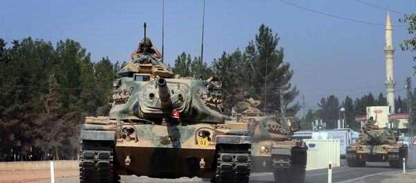 Xe tăng Thổ Nhĩ Kỳ trong khu vực biên giới với Syria - Sputnik Việt Nam