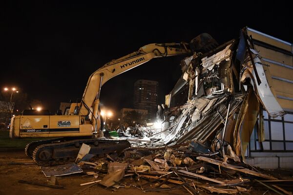 Phá dỡ các công trình xây dựng trái phép ở Matxcơva Phá dỡ các công trình xây dựng trái phép ở Matxcơva - Sputnik Việt Nam