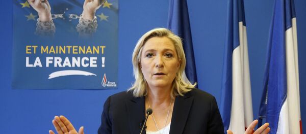 Nhà lãnh đạo của đảng Mặt trận Dân tộc Marine Le Pen - Sputnik Việt Nam