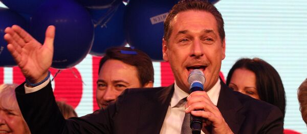 Heinz-Christian Strache Heinz-Christian Strache - Sputnik Việt Nam