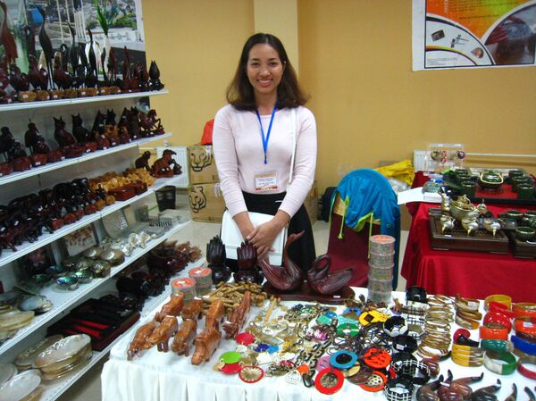 Phó giám đốc công ty thủ công mỹ nghệ  Mạnh Tường» Hồ Thị Thu Hiền - Sputnik Việt Nam