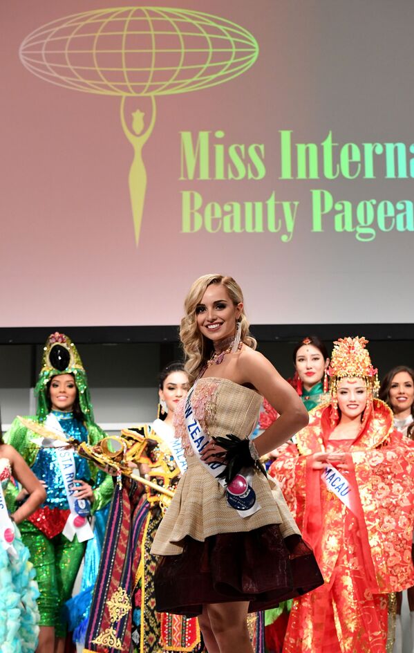 Các thí sinh tham dự cuộc thi Miss International Beauty Pageant ở Tokyo - Sputnik Việt Nam