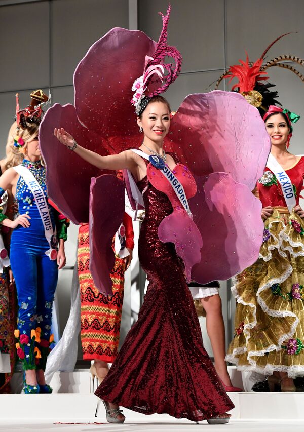 Các thí sinh tham dự cuộc thi Miss International Beauty Pageant ở Tokyo - Sputnik Việt Nam