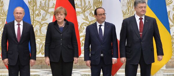 Tổng thống Nga Vladimir Putin, Tổng thống Pháp Francois Hollande, Thủ tướng Đức Angela Merkel và Tổng thống Ukraine Petro Poroshenko trong cuộc đàm phán tại Minsk Tổng thống Nga Vladimir Putin, Tổng thống Pháp Francois Hollande, Thủ tướng Đức Angela Merkel và Tổng thống Ukraine Petro Poroshenko trong cuộc đàm phán tại Minsk - Sputnik Việt Nam