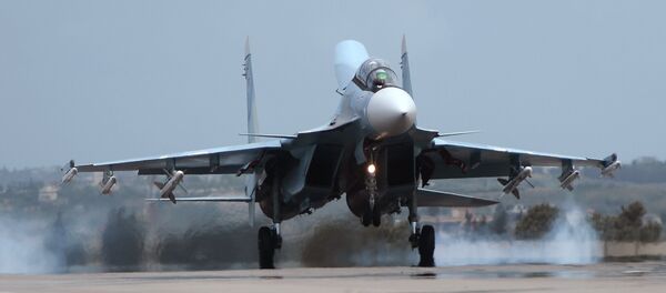 Máy bay Nga Su-30 tại căn cứ không quân Hmeymim ở Syria Máy bay Nga Su-30 tại căn cứ không quân Hmeymim ở Syria - Sputnik Việt Nam