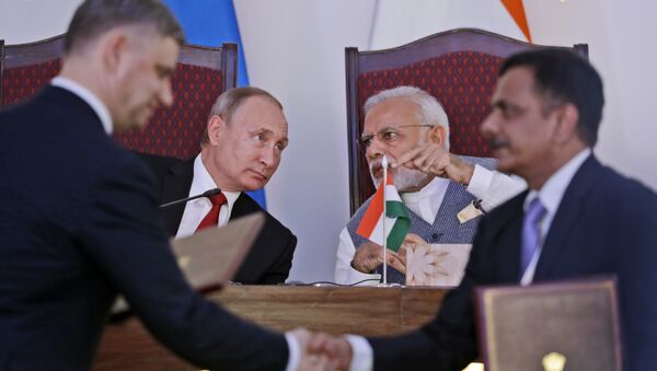 Vladimir Putin và  Narendra Modi ở bang Goa - Sputnik Việt Nam