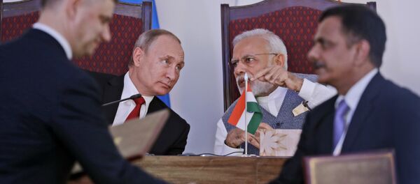 Vladimir Putin và  Narendra Modi ở bang Goa - Sputnik Việt Nam
