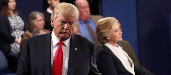 Cuộc tranh luận thứ hai giữa Donald Trump và Hillary Clinton Cuộc tranh luận thứ hai giữa Donald Trump và Hillary Clinton - Sputnik Việt Nam