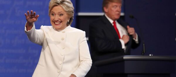 Cuộc tranh luận thứ hai giữa Donald Trump và Hillary Clinton - Sputnik Việt Nam