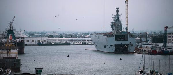 Tàu sân bay trực thăng loại Mistral - Sputnik Việt Nam