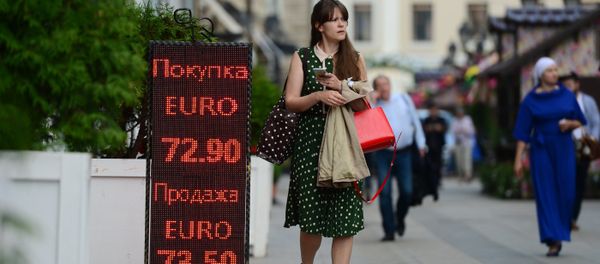 Thăm dò ý kiến: người Nga có căng thẳng do biến động tỷ giá đồng rúp? - Sputnik Việt Nam