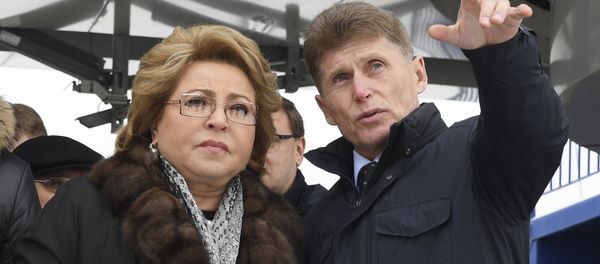 Chủ tịch Hội đồng Liên bang Valentina Matvienko và Thống đốc tỉnh Sakhalin Oleg Kozhemyako - Sputnik Việt Nam