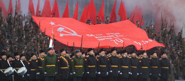 Diễu hành kỷ niệm 75 năm cuộc diễu binh trên Quảng trường Đỏ năm 1941 Diễu hành kỷ niệm 75 năm cuộc diễu binh trên Quảng trường Đỏ năm 1941 - Sputnik Việt Nam