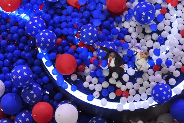 Hillary Clinton và Donald Trump: quá khứ và hiện tại Hillary Clinton và Donald Trump: quá khứ và hiện tại - Sputnik Việt Nam