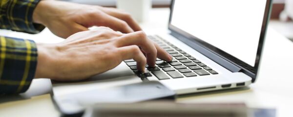 máy tính  - Sputnik Việt Nam