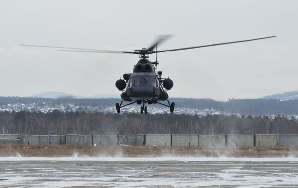 Trực thăng quân sự dành cho Bắc Cực (Mi-8 AMTSh-VA) - Sputnik Việt Nam