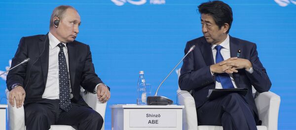 Vladimir Putin và Shinzo Abe Vladimir Putin và Shinzo Abe - Sputnik Việt Nam