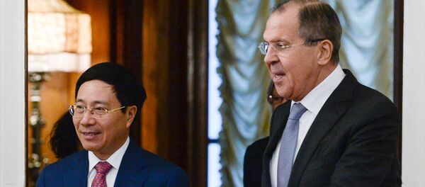 Ông Phạm Bình Minh Phó Thủ tướng kiêm Bộ trưởng Ngoại giao CHXHCN Việt Nam và Bộ trưởng Ngoại giao Nga Sergey Lavrov - Sputnik Việt Nam