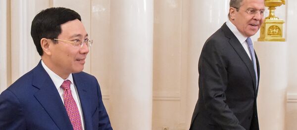 Ông Phạm Bình Minh Phó Thủ tướng kiêm Bộ trưởng Ngoại giao CHXHCN Việt Nam và Bộ trưởng Ngoại giao Nga Sergey Lavrov - Sputnik Việt Nam